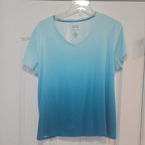 Croft & Barrow Women's Blue Gradient Short Sleeve Tee